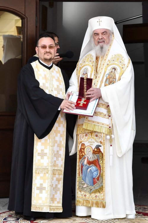 Patriarhul României a binecuvântat  prima creșă a Arhiepiscopiei Bucureștilor Poza 261376