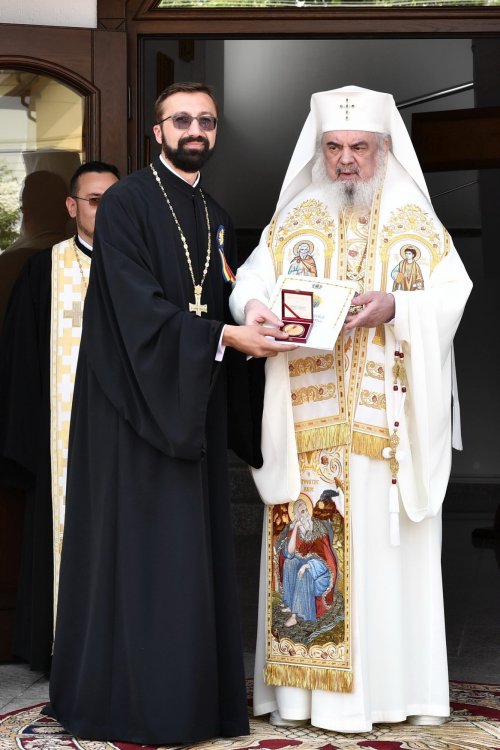 Patriarhul României a binecuvântat prima creșă a Arhiepiscopiei Bucureștilor Poza 261378