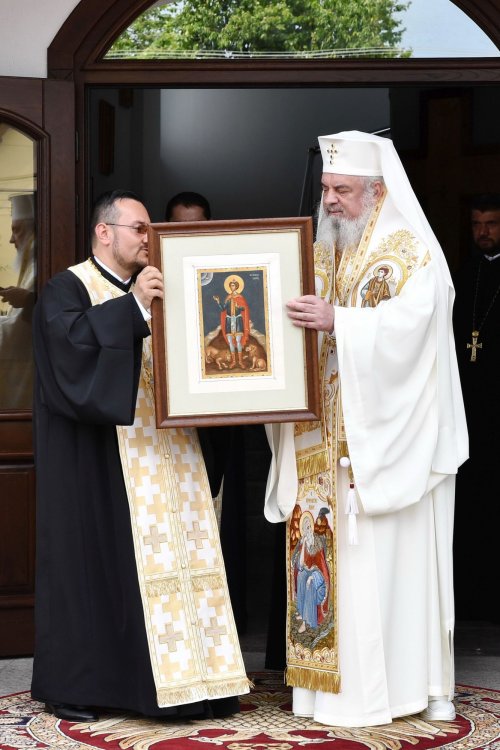 Patriarhul României a binecuvântat  prima creșă a Arhiepiscopiei Bucureștilor Poza 261386