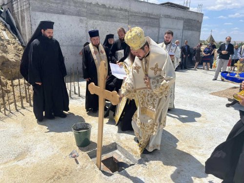 Piatră de temelie pentru un paraclis la Mănăstirea Eroilor din Basarabia Poza 261290