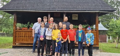 Școală de vară la Ciobotani pentru tineri din județul Mureș Poza 261416