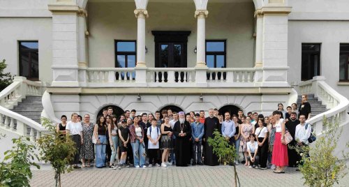 Activitate cu tradiţie la Facultatea de Teologie din Craiova Poza 261602