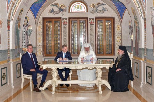 Protocol de cooperare între Patriarhia Română și Departamentul pentru Relația cu Republica Moldova Poza 261612