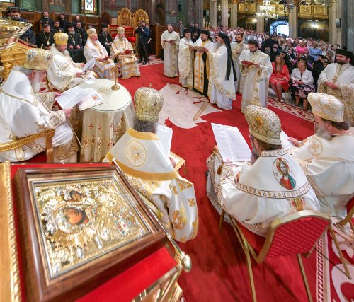 Hirotonia Episcopului-vicar patriarhal Paisie Sinaitul Poza 262406