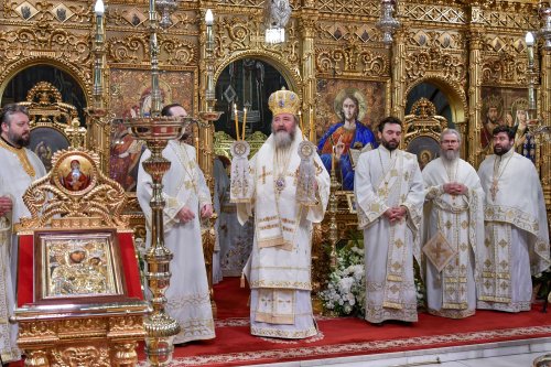 Hirotonia Episcopului-vicar patriarhal Paisie Sinaitul Poza 262425