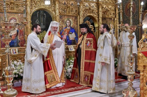Hirotonia Episcopului-vicar patriarhal Paisie Sinaitul Poza 262468