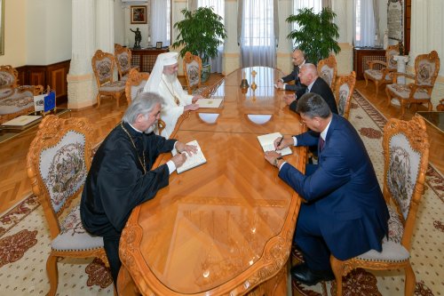 Ambasadorul Bulgariei la București în vizită de prezentare la Patriarhia Română Poza 262526