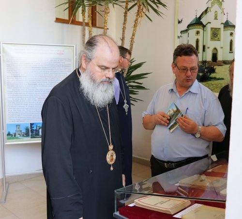 Popas de rugăciune și expoziție de carte la Mănăstirea Florești Poza 262515