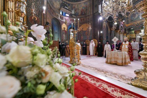 Patriarhul României a sărbătorit prin rugăciune împlinirea vârstei de 72 de ani Poza 262547