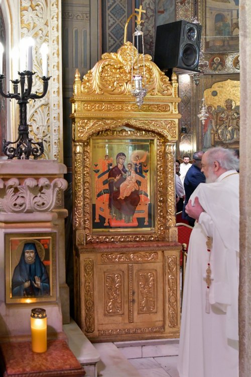 Patriarhul României a sărbătorit prin rugăciune împlinirea vârstei de 72 de ani Poza 262549