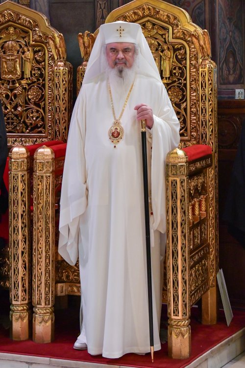 Patriarhul României a sărbătorit prin rugăciune împlinirea vârstei de 72 de ani Poza 262568