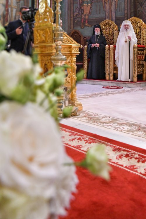 Patriarhul României a sărbătorit prin rugăciune împlinirea vârstei de 72 de ani Poza 262573