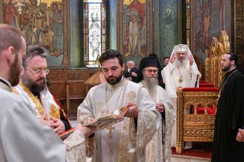 Patriarhul României a sărbătorit prin rugăciune împlinirea vârstei de 72 de ani Poza 262574