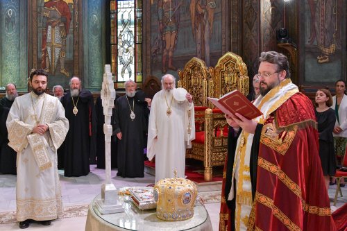 Patriarhul României a sărbătorit prin rugăciune împlinirea vârstei de 72 de ani Poza 262577