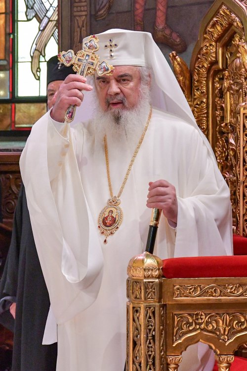 Patriarhul României a sărbătorit prin rugăciune împlinirea vârstei de 72 de ani Poza 262580