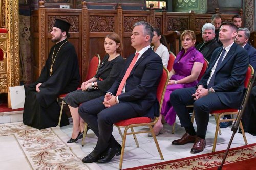 Patriarhul României a sărbătorit prin rugăciune împlinirea vârstei de 72 de ani Poza 262584