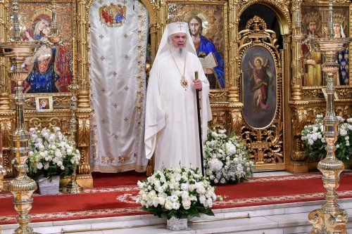 Patriarhul României a sărbătorit prin rugăciune împlinirea vârstei de 72 de ani Poza 262585