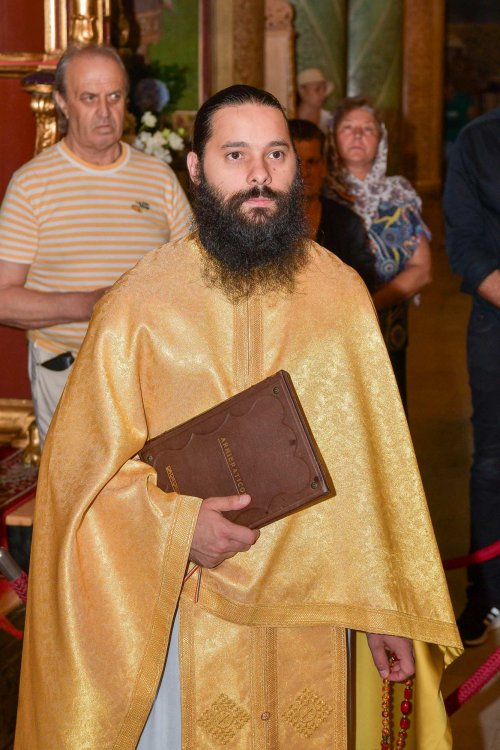 Bucuria slujirii la Mănăstirea Radu Vodă din București Poza 262823