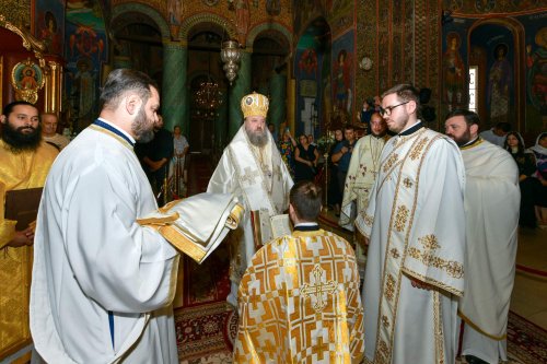 Bucuria slujirii la Mănăstirea Radu Vodă din București Poza 262833