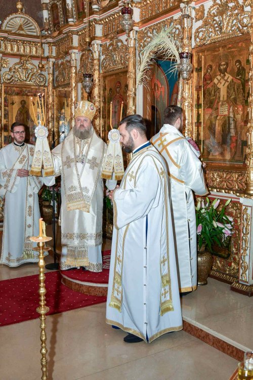 Bucuria slujirii la Mănăstirea Radu Vodă din București Poza 262840