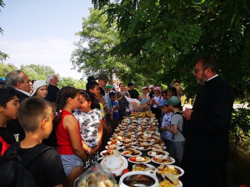 Excursie pentru 50 de copii la Mănăstirea Măxineni Poza 263059
