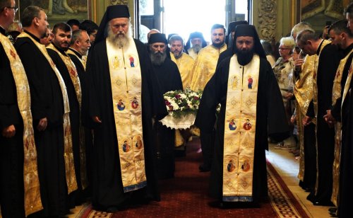 Cinstitele moaște ale Sfintei și Dreptei Ana la Catedrala Încoronării din Alba Iulia Poza 263211