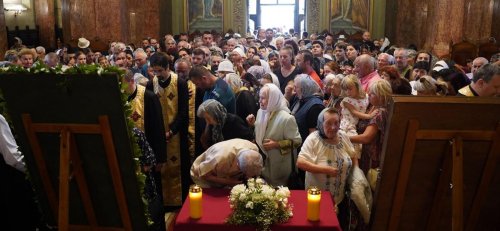 Cinstitele moaște ale Sfintei și Dreptei Ana la Catedrala Încoronării din Alba Iulia Poza 263215
