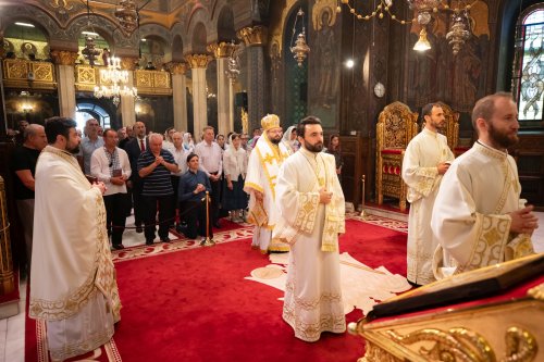 Duminica a 8-a după Rusalii la Catedrala Patriarhală din București Poza 263239