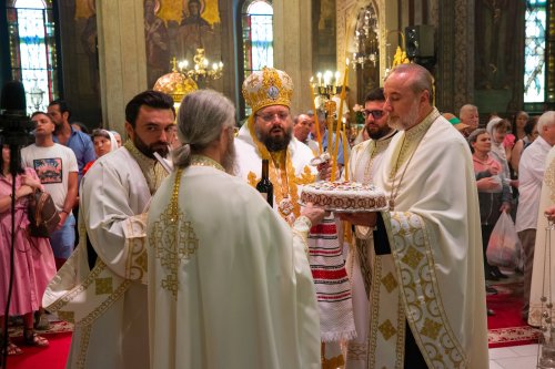 Duminica a 8-a după Rusalii la Catedrala Patriarhală din București Poza 263314