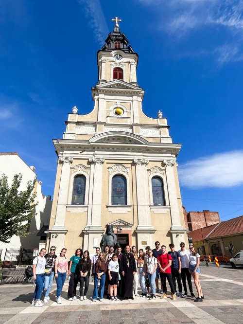 Circuit cultural în vestul țării pentru tinerii vrânceni Poza 263684