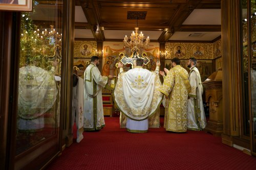 Pomenirea Sfântului Ioan Iacob de la Neamţ la Paraclisul Catedralei Naţionale Poza 263955