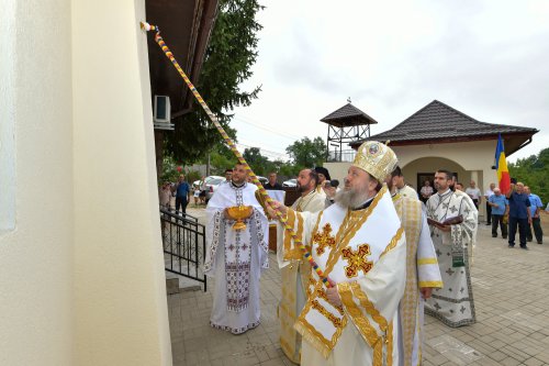 Înnoirea bisericii din localitatea prahoveană Plopeni Sat Poza 264031