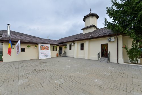 Înnoirea bisericii din localitatea prahoveană Plopeni Sat Poza 264048