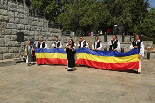 „Mausoleul de la Mărășești, un veac de rugăciune și recunoștință” Poza 264242