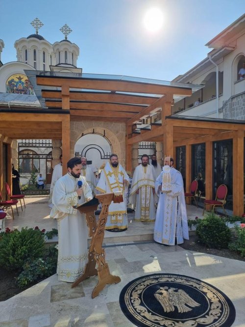 Slujire arhierească la stavropighia patriarhală din Techirghiol Poza 264232