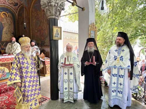Popas duhovnicesc la mănăstirea arădeană Hodoș‑Bodrog Poza 264311
