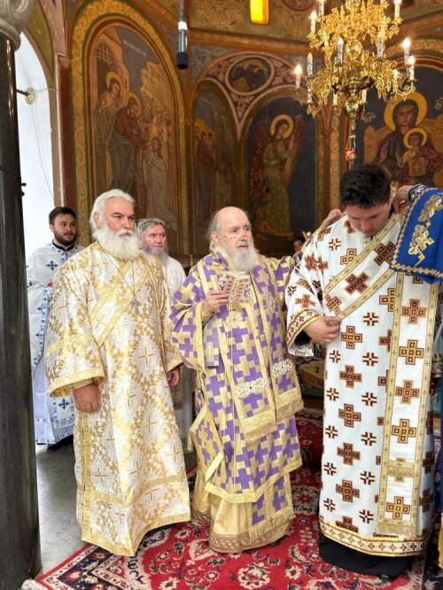 Popas duhovnicesc la mănăstirea arădeană Hodoș‑Bodrog Poza 264312