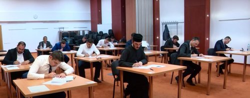 Examen de capacitate preoțească în Arhiepiscopia Bucureștilor Poza 264397