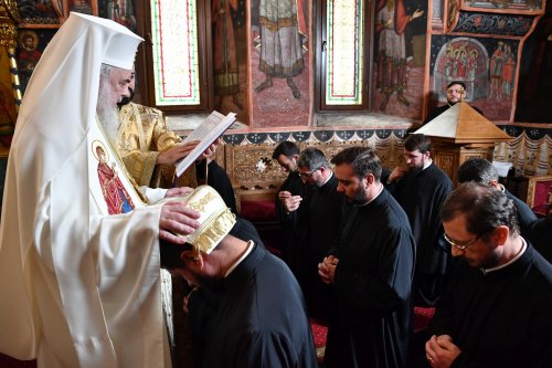 Hirotesii de duhovnici la Paraclisul istoric al Reședinței Patriarhale Poza 264433