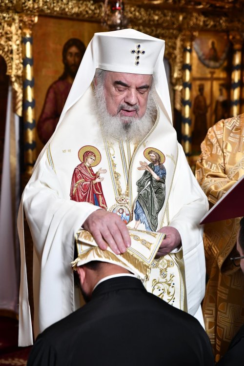 Hirotesii de duhovnici la Paraclisul istoric al Reședinței Patriarhale Poza 264435