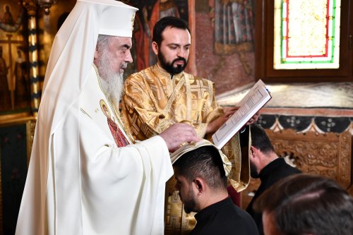 Hirotesii de duhovnici la Paraclisul istoric al Reședinței Patriarhale Poza 264436