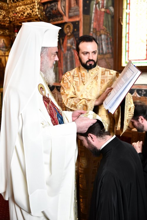 Hirotesii de duhovnici la Paraclisul istoric al Reședinței Patriarhale Poza 264438