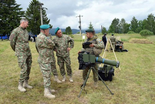 Campanie de recrutare a rezerviştilor voluntari Poza 264458