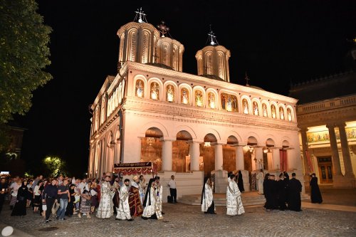 Cântare de adormire adusă Maicii lui Dumnezeu la Catedrala Patriarhală Poza 264749