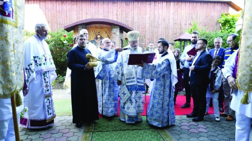 Liturghie arhierească la Drăguș, județul Brașov Poza 264782