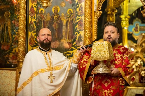 Prinos de laudă și recunoștință adus Sfinților Martiri Brâncoveni Poza 265080