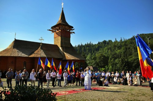 Slujbă arhierească la hramul Mănăstirii Paltin Petru‑Vodă Poza 265005