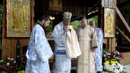 Zi de sărbătoare la Mănăstirea Brâncoveanu de la Sâmbăta de Sus Poza 265023