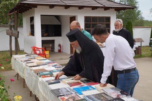 Zestrea credinței și a tradițiilor la Mănăstirea Cârlomănești Poza 265181