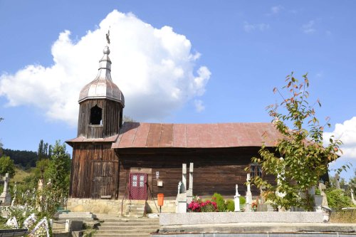 Biserica de lemn din Târgu Ocna va fi restaurată Poza 265584